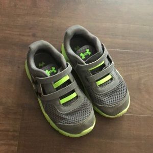 Under Armour size 8 toddler shoes